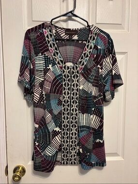 Dana Buchman Multicolor Geometric V-Neck Short Sleeve Top